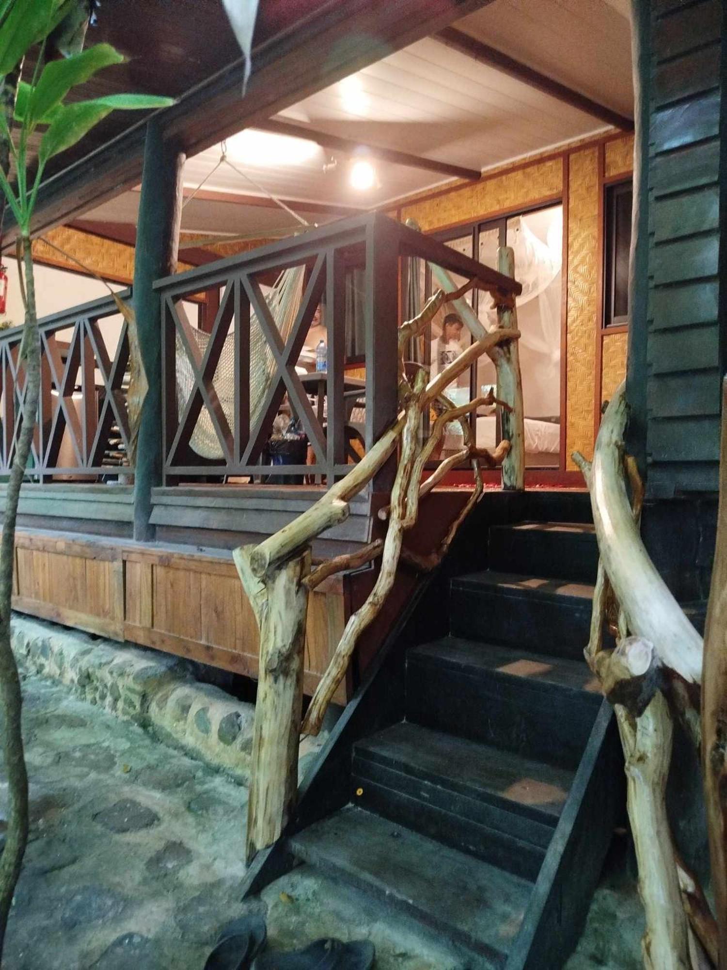 Haere Mai I Te Fare Hotel Teavaro Exterior foto