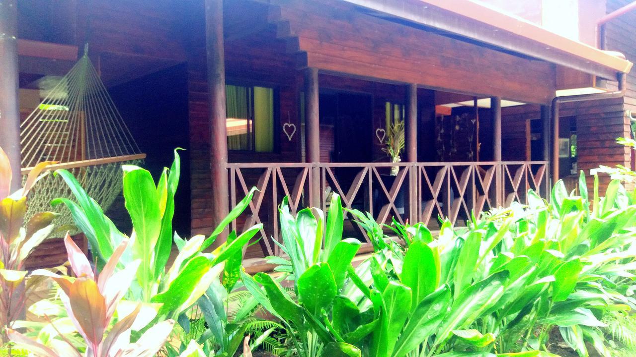 Haere Mai I Te Fare Hotel Teavaro Exterior foto