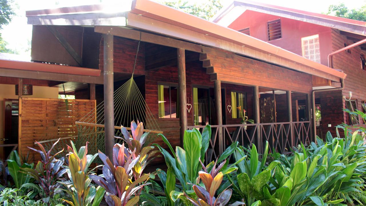 Haere Mai I Te Fare Hotel Teavaro Exterior foto